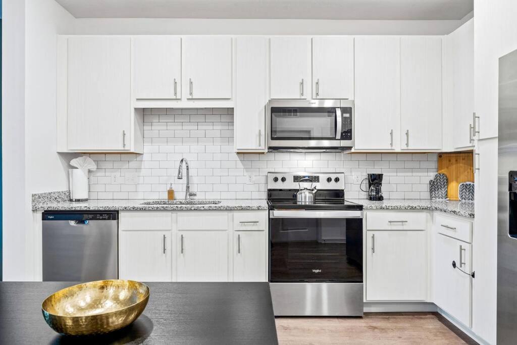 Complete Apartment ,10 Min To Parks Pets Allowed, Resort-Style Amenities Orlando Exteriör bild
