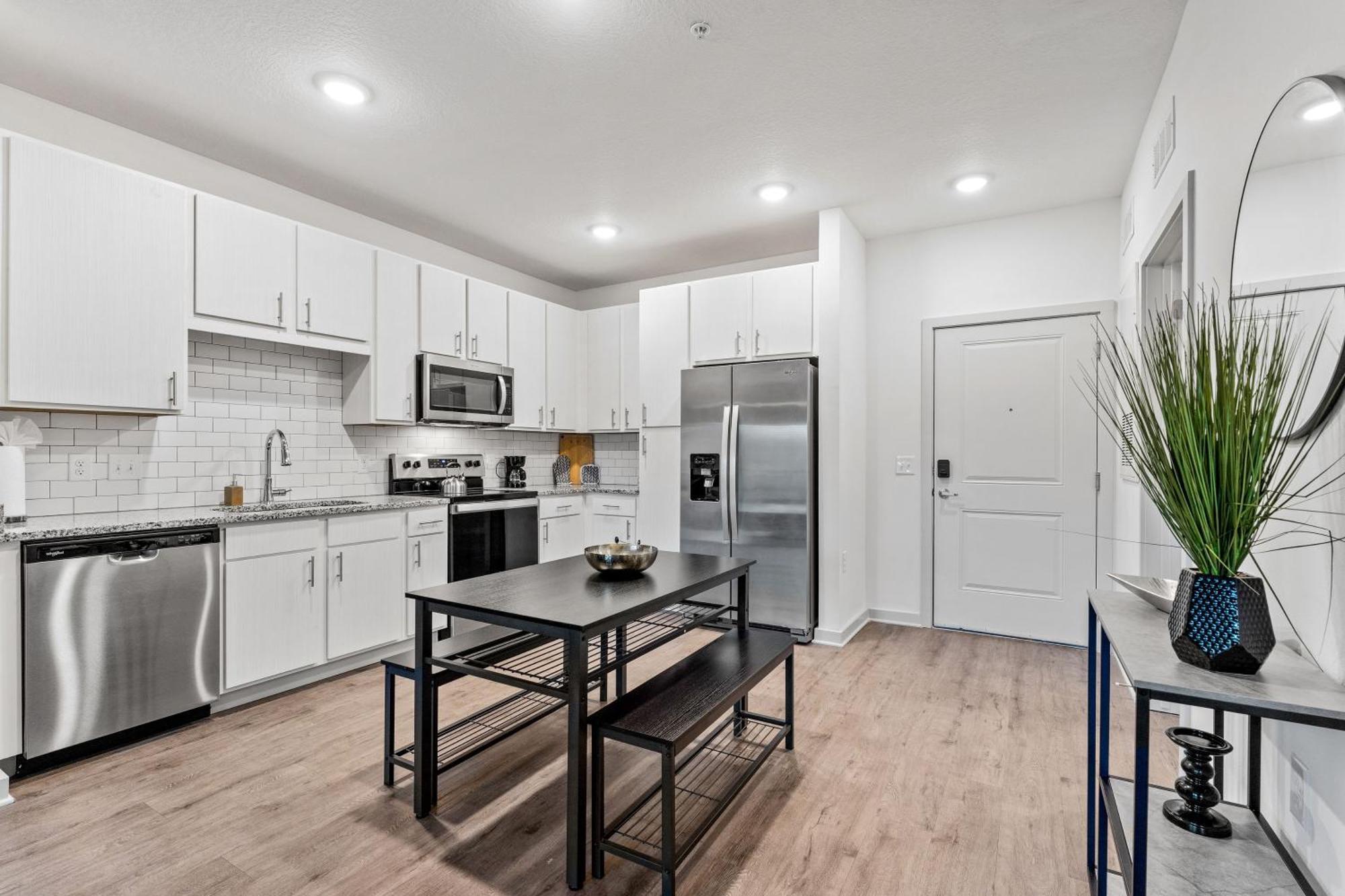 Complete Apartment ,10 Min To Parks Pets Allowed, Resort-Style Amenities Orlando Exteriör bild